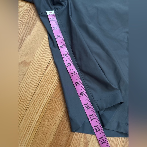 F Women's Nike Golf athletic athleisure dri-fit shorts - Picture 3 of 7